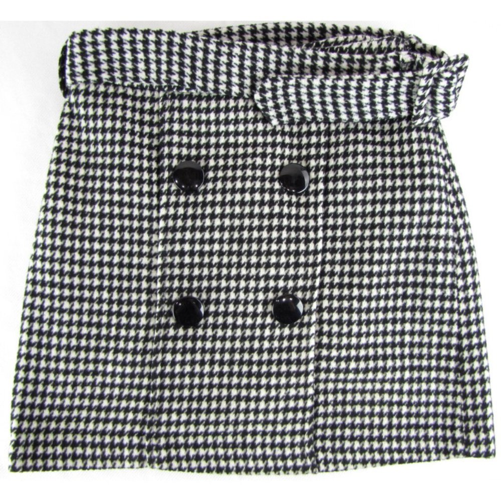 SALE! Acrylic Buttons Belt Black White Short Mini Skirt